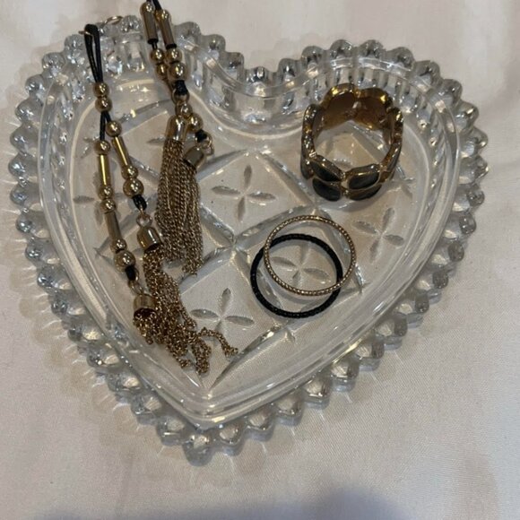 New Black and Gold Hanging Earrings 6 Piece Jewelry Set Brand New - Picture 5 of 6